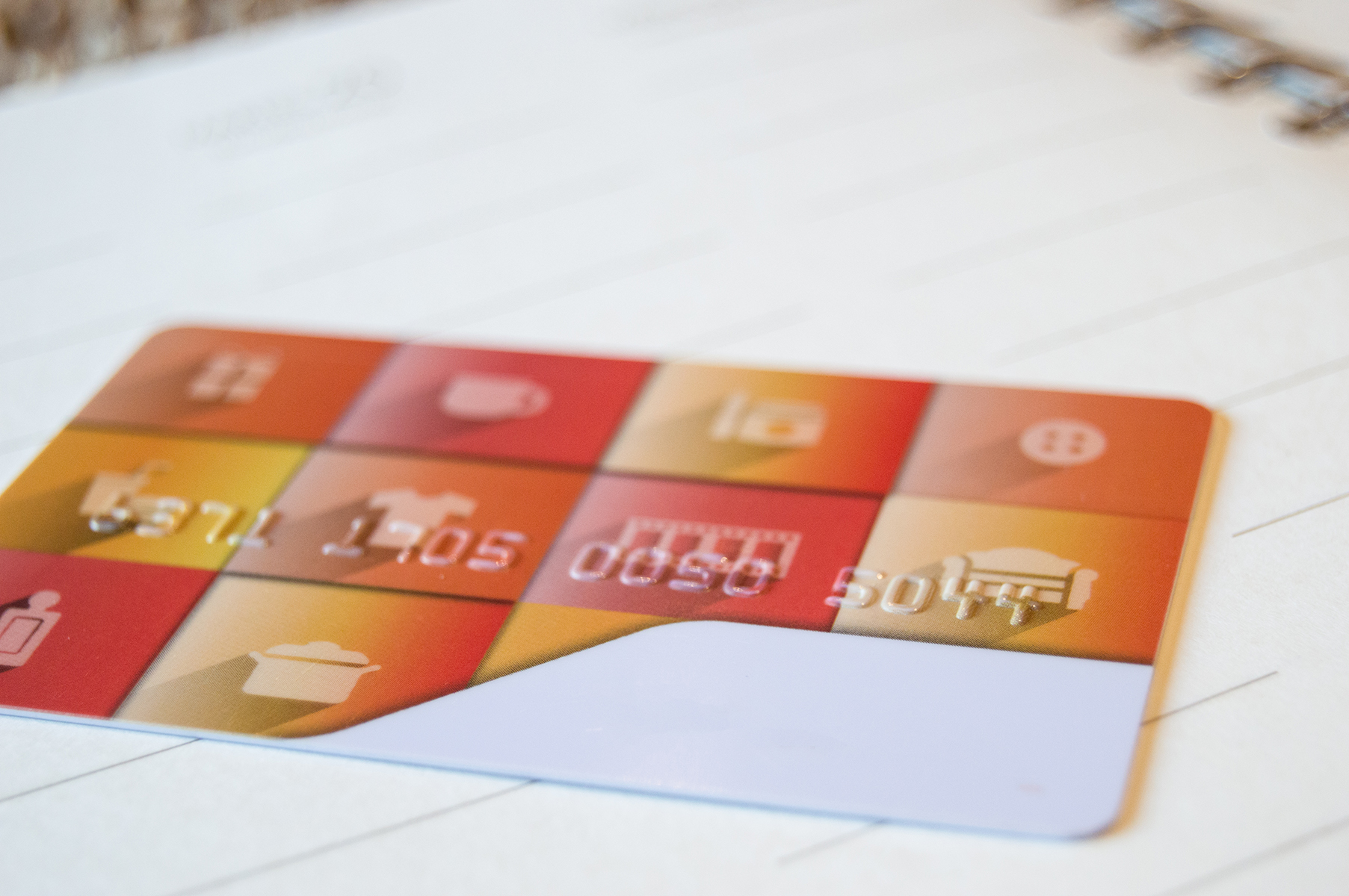 personalizacion de tarjetas plásticas impresión de numeración en relieve